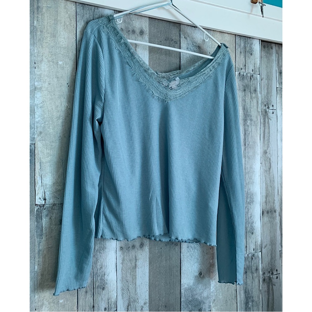 Candie’s Blue Top